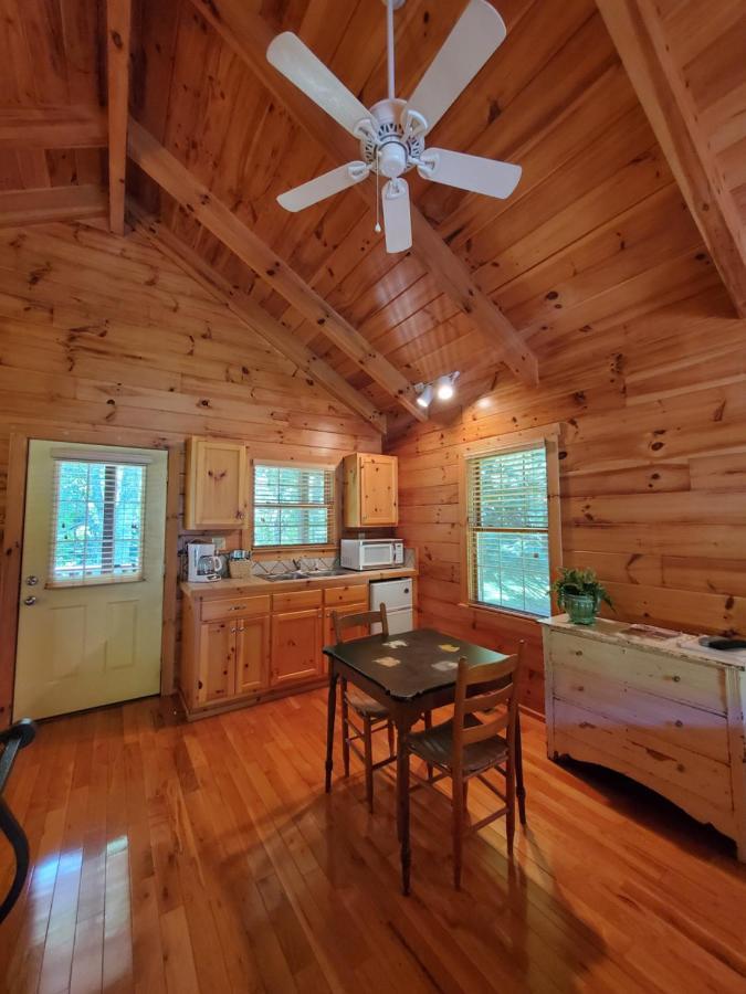 New River Trail Cabins Galax Ngoại thất bức ảnh