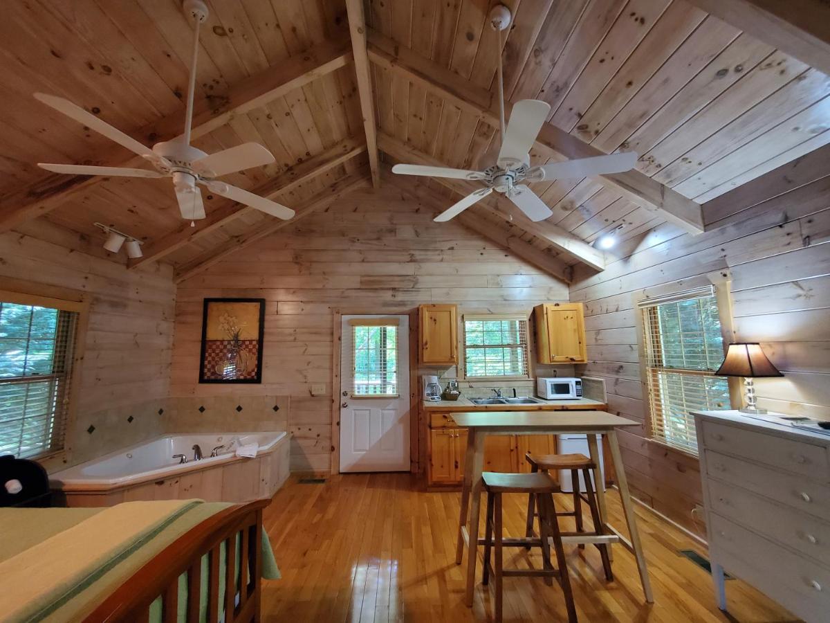 New River Trail Cabins Galax Ngoại thất bức ảnh